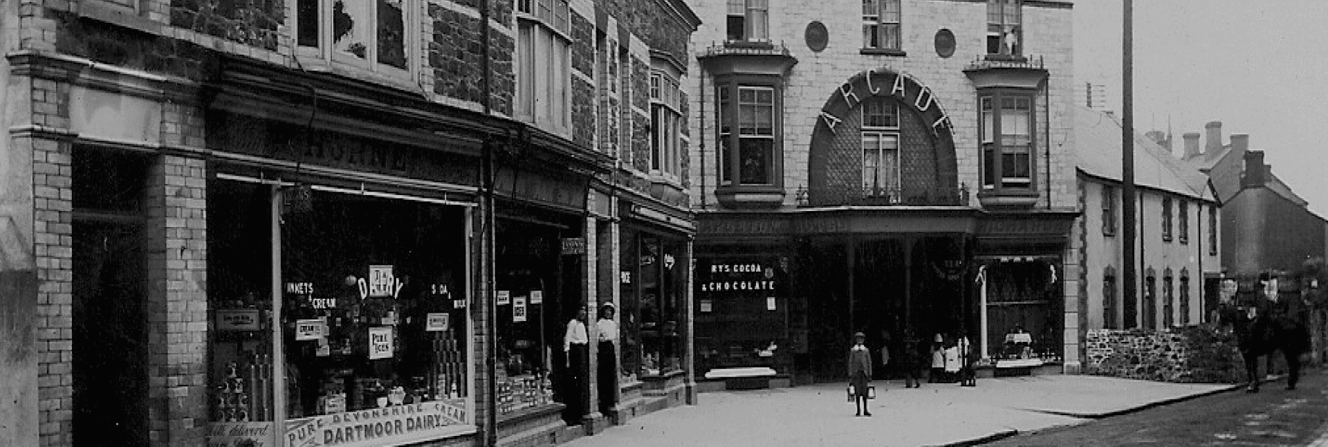 a picture of the Tiverton high street in the old days